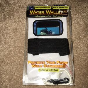 NEVER OPENED- Water Wallet
